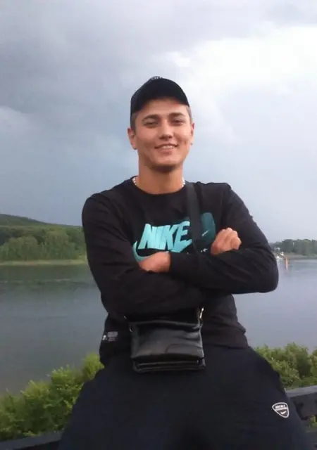 Я Алексей, 34, знакомлюсь на одну ночь в Междуреченске