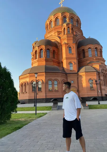 Егор из Астрахани, ищу на сайте знакомства без обязательств