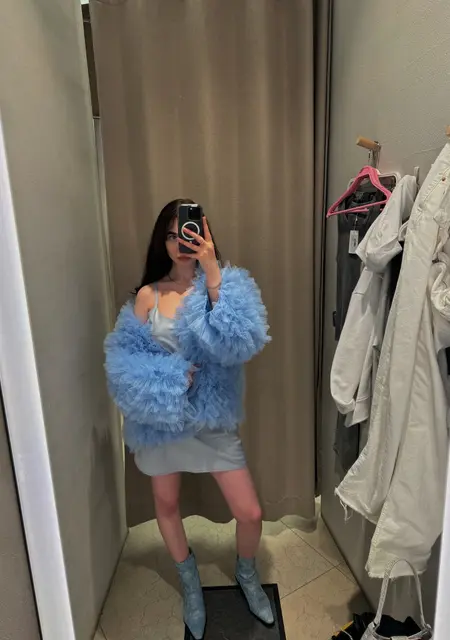 Я Алина, 21, из Ижевска, ищу знакомства без обязательств