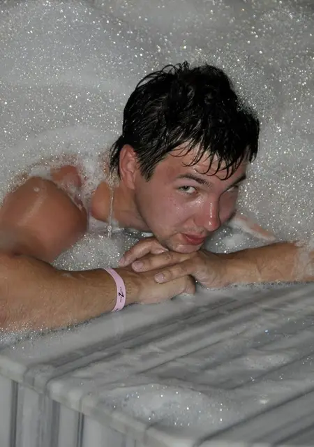 Евгений из Березников, мне 41, познакомлюсь на одну ночь