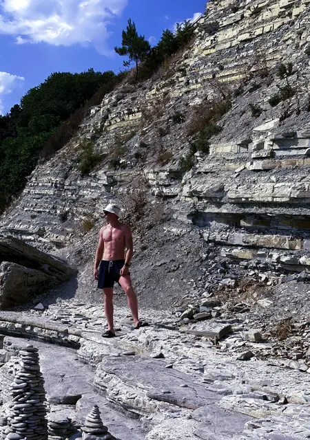 Я Den, 27, знакомлюсь без обязательств в Костроме