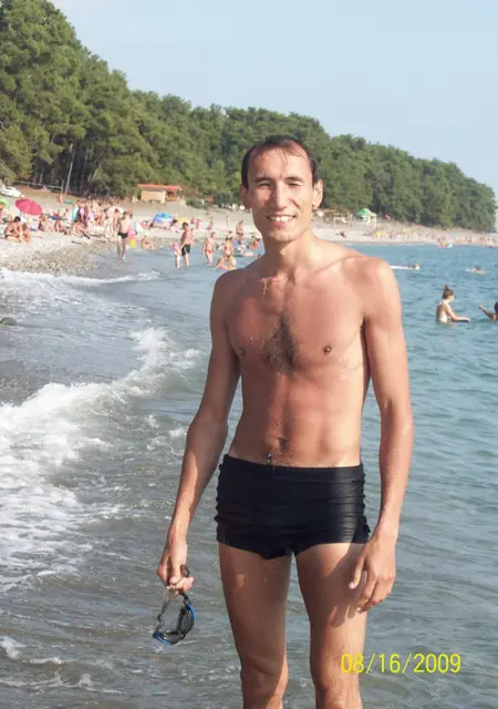 Vasek из Нового Уренгоя, ищу на сайте знакомства на одну ночь