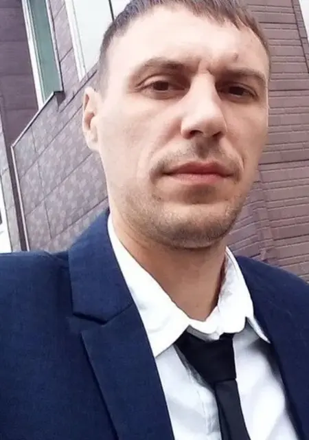 Гоша из Арсеньева, ищу на сайте знакомства без обязательств