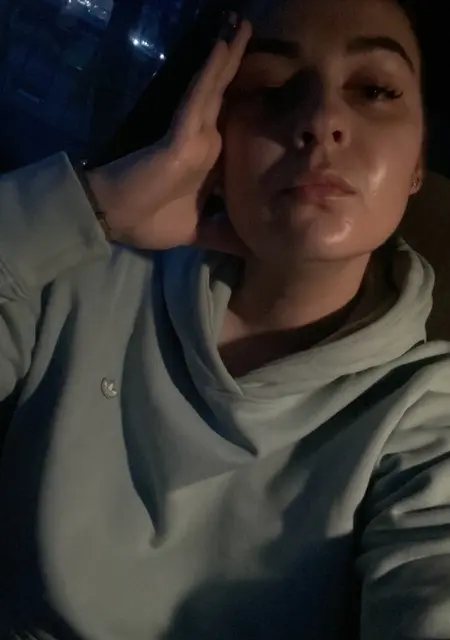 Виктория из Новороссийска, мне 27, познакомлюсь на одну ночь