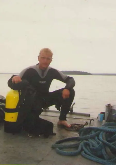 Anton из Выборга, мне 46, познакомлюсь для общения