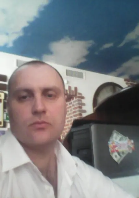 Владимир из Шадринска, ищу на сайте знакомства на одну ночь