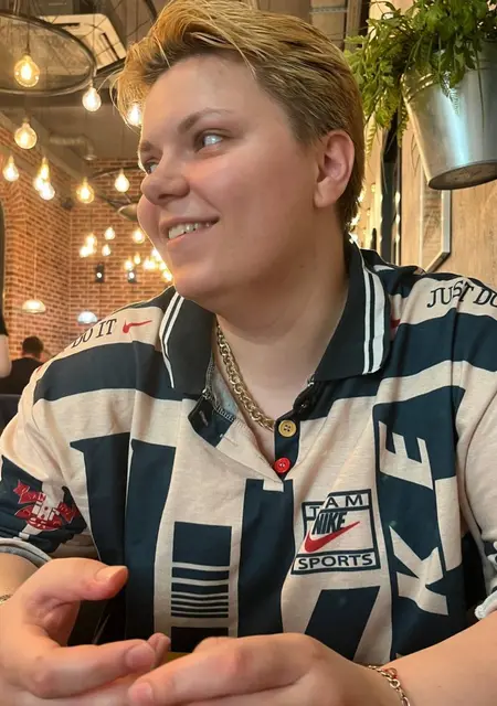 Я Елизавета, 24, из Реутова, ищу знакомство для приятного времяпровождения