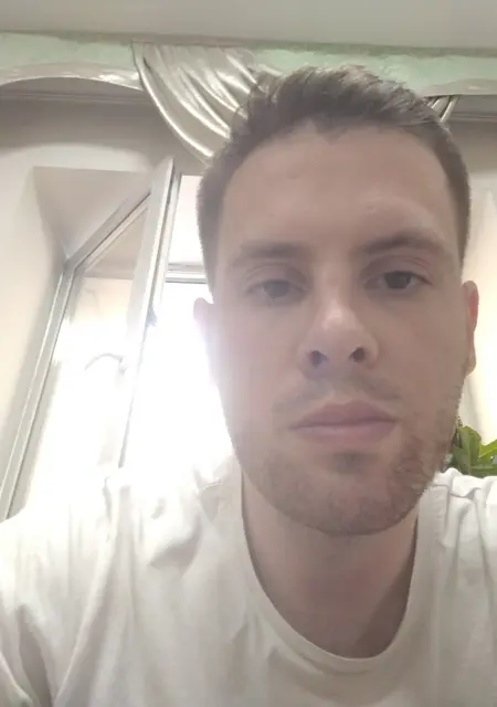 Олег из Улан-Удэ, мне 33, познакомлюсь без обязательств