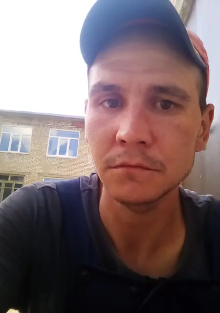 Дмитрий из Аши, мне 35, познакомлюсь без обязательств