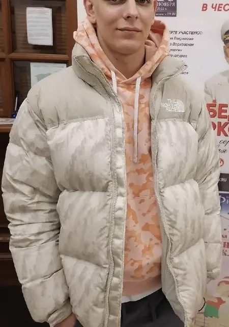 Kostya из Великого Новгорода, мне 28, познакомлюсь на одну ночь