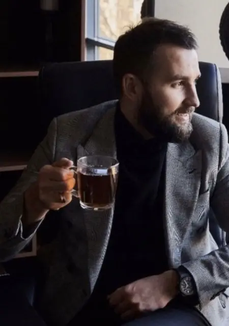 Gucci из Черкесска, ищу на сайте знакомства на одну ночь