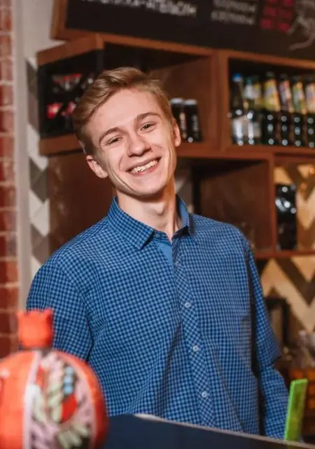 Я Серёжа, 22, из Владимира, ищу знакомство для общения
