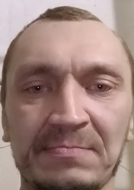 Александр из Светлого, ищу на сайте знакомства на одну ночь