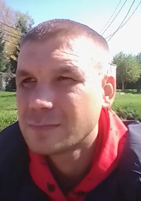 Макс из Арсеньева, ищу на сайте знакомства на одну ночь