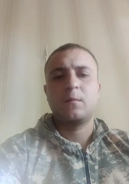 Я Даниил, 29, знакомлюсь без обязательств в Донецке