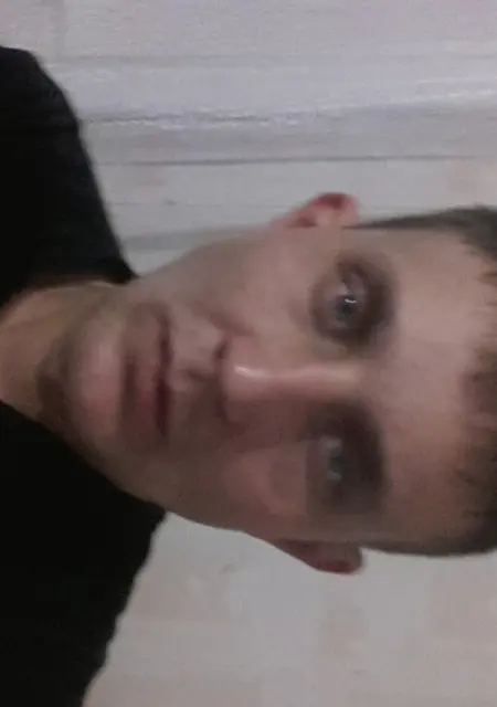 Я Сергей, 37, из Новоалтайска, ищу знакомства без обязательств