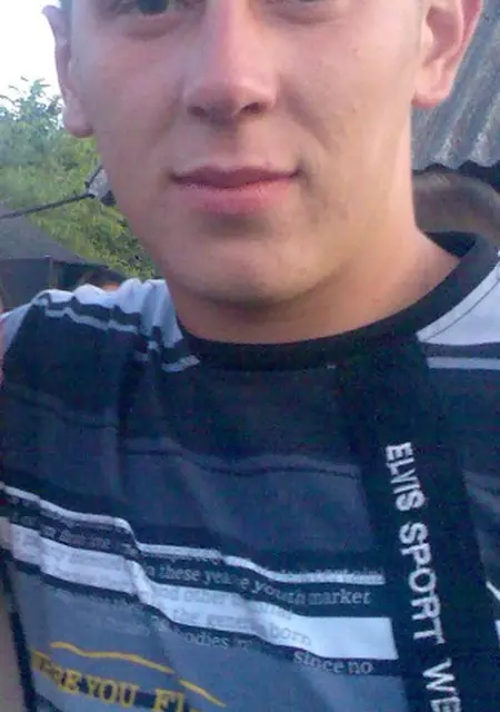 Руслан из Лунинца, мне 35, познакомлюсь для общения