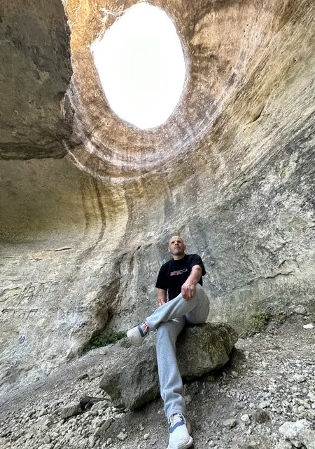 Я Антон, 46, из Ялты, ищу знакомства без обязательств