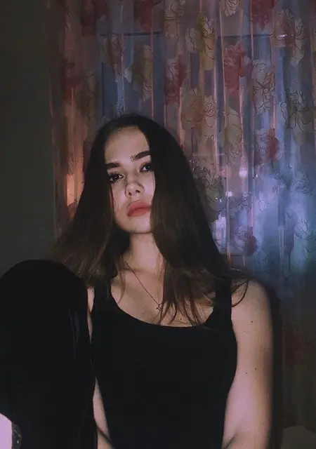 Я Алёна, 23, знакомлюсь для общения в Владивостоке