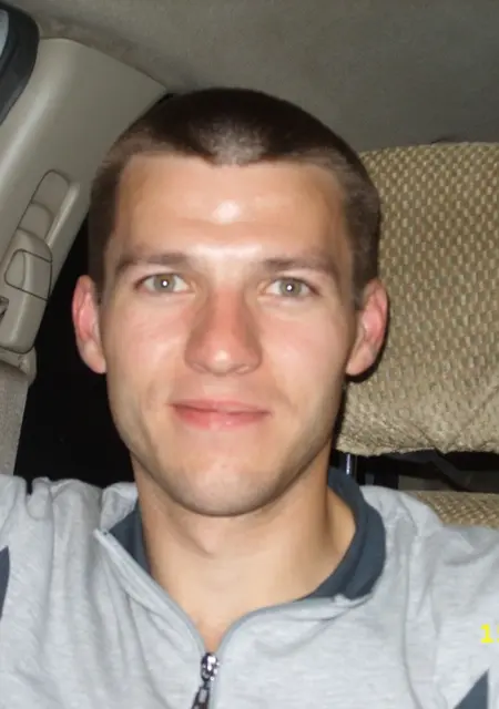 Антон из Алдана, ищу на сайте общение