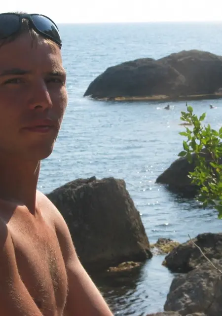 Я Демон, 44, из Набережных Челнов, ищу знакомство для приятного времяпровождения