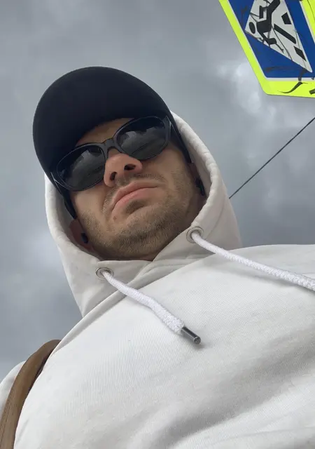 Иван из Симферополя, ищу на сайте знакомства на одну ночь