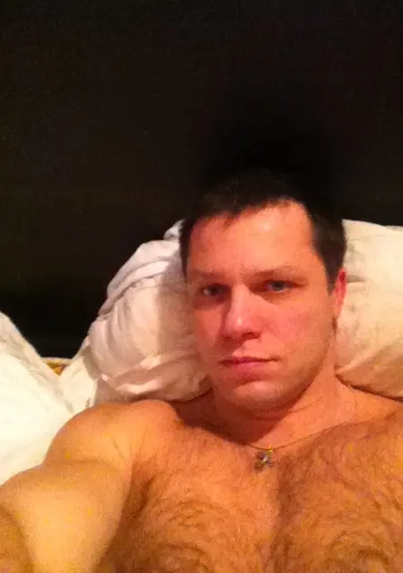 Саша из Высоковска, мне 46, познакомлюсь без обязательств