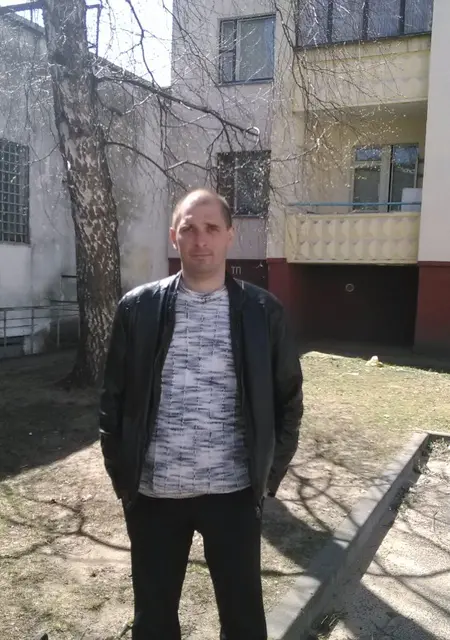 Я Андрей, 47, из Барановичей, ищу знакомство для постоянных отношений