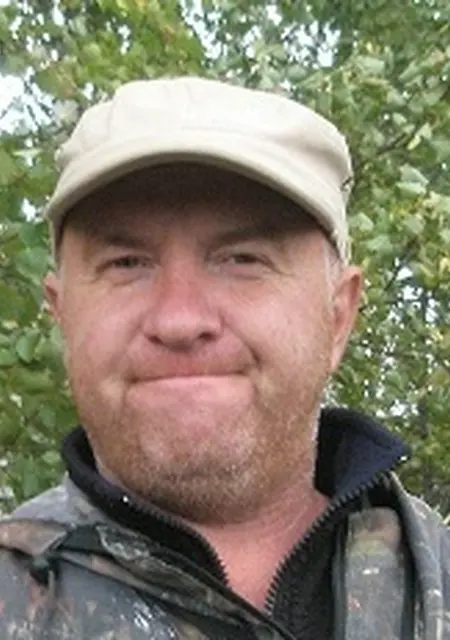 Серега из Нягани, ищу на сайте знакомства на одну ночь