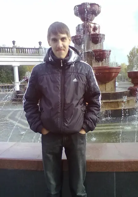 Я Илья, 32, из Осинников, ищу знакомство для постоянных отношений
