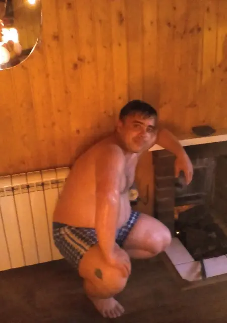 Саша из Карталов, мне 44, познакомлюсь на одну ночь