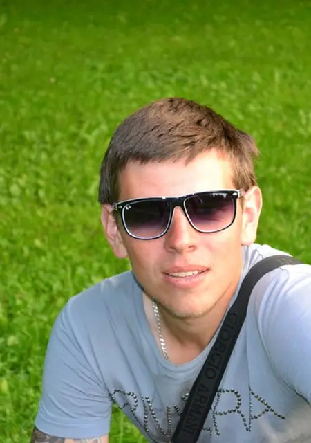 Я Максим, 37, знакомлюсь без обязательств в Сосновом Боре