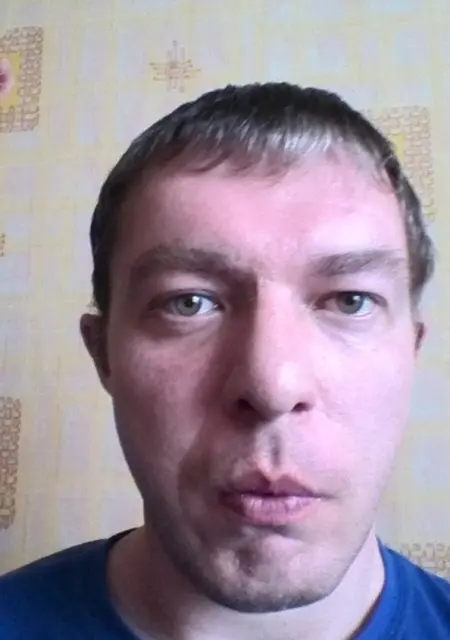 Evgeni из Бобруйска, мне 45, познакомлюсь на одну ночь