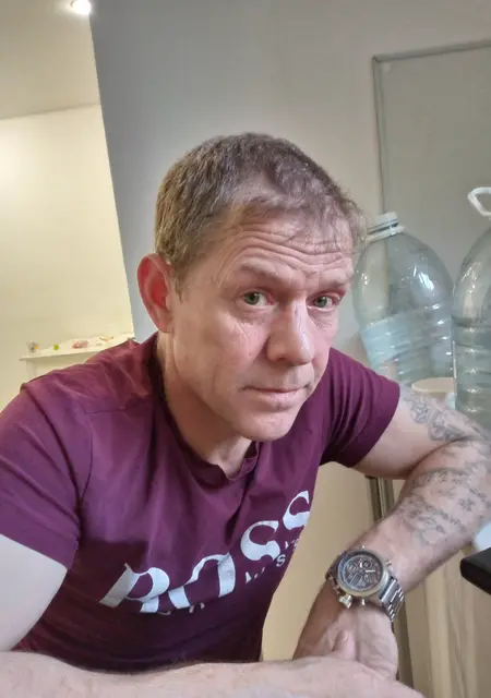 Леонид из Кургана, ищу на сайте знакомства на одну ночь