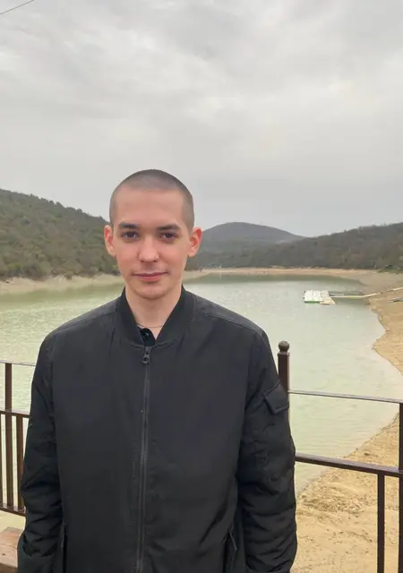 Я Krol, 21, из Новороссийска, ищу знакомство для приятного времяпровождения