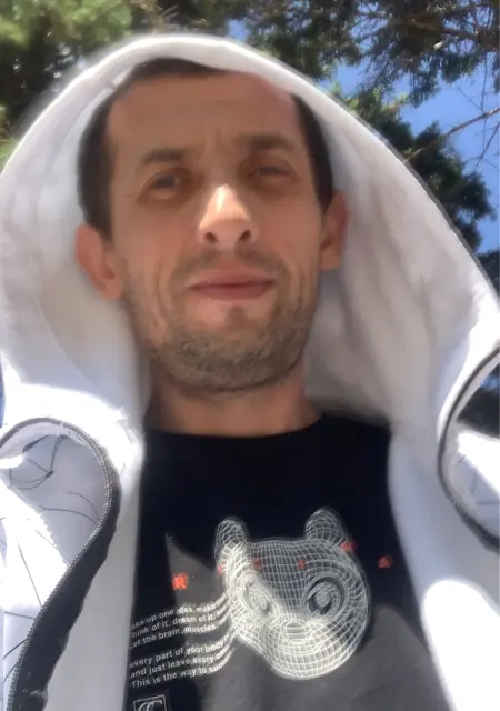 Я Роман, 42, знакомлюсь без обязательств в Майкопе