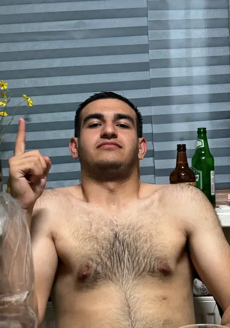 Иван из Краснодара, ищу на сайте общение