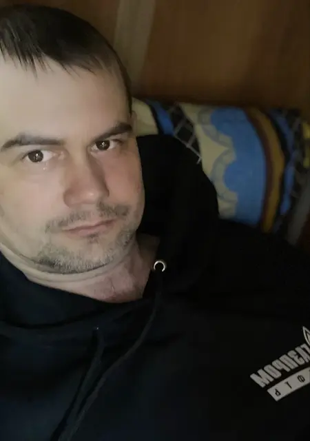 Я Виталий, 37, знакомлюсь для приятного времяпровождения в Новом Уренгое