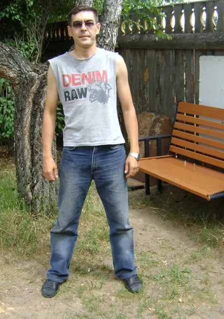 Александр из Серпухова, ищу на сайте знакомства без обязательств