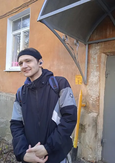 Я Макс, 20, из Серпухова, ищу знакомства на одну ночь