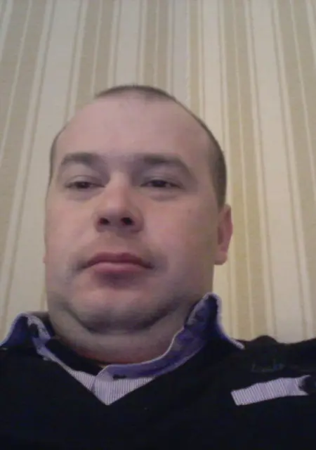 Я Вячеслав, 42, знакомлюсь для постоянных отношений в Чернигове