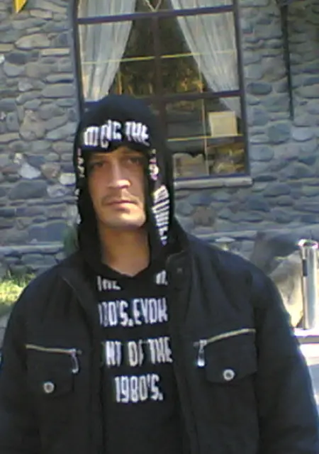 Артем из Майкопа, ищу на сайте знакомства на одну ночь