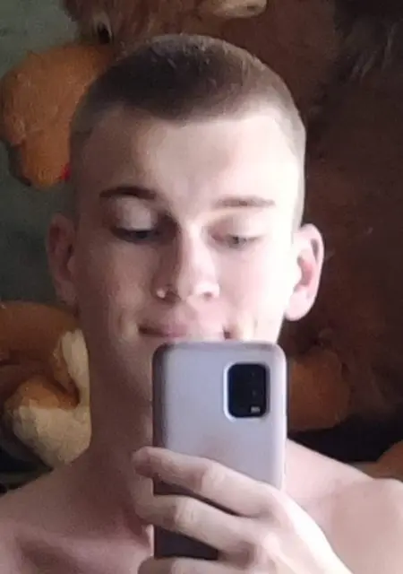 Начинается На М из Симферополя, мне 21, познакомлюсь без обязательств