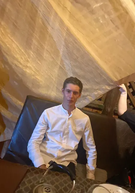 Булат из Казани, мне 24, познакомлюсь на одну ночь