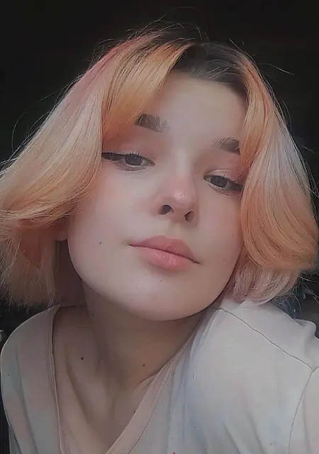 Я Настя, 23, знакомлюсь для общения в Белгороде