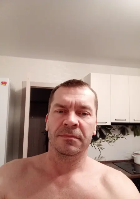 Владимир из Каменска-Уральского, ищу на сайте приятное времяпровождение