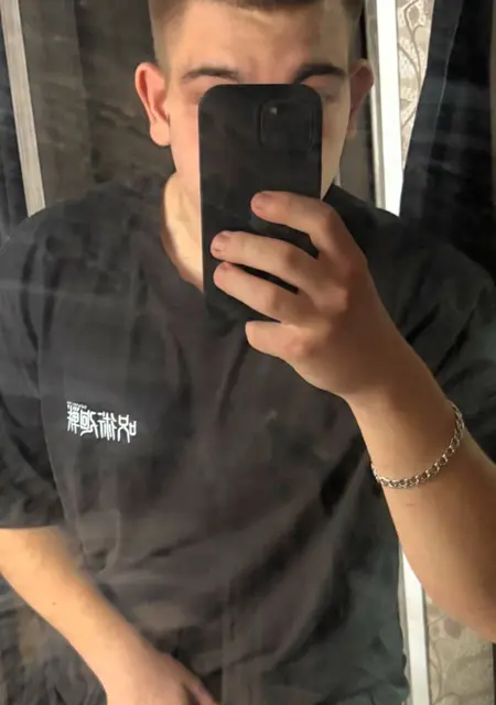 Я Кирилл, 18, знакомлюсь для вирта в Мичуринске