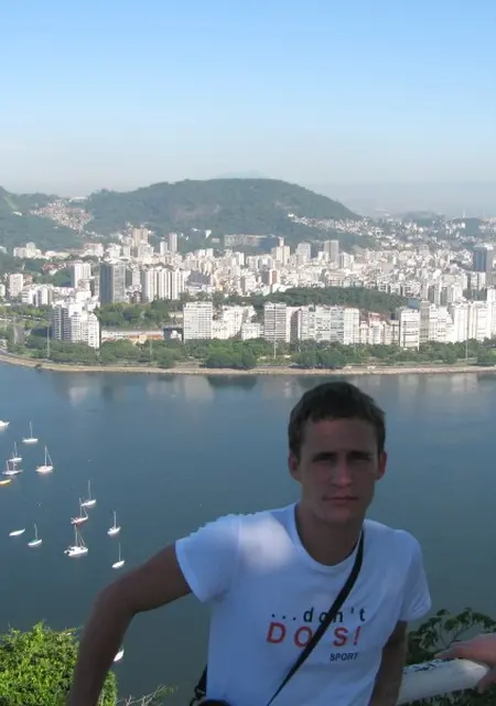 Я Саша, 40, знакомлюсь без обязательств в Домодедове