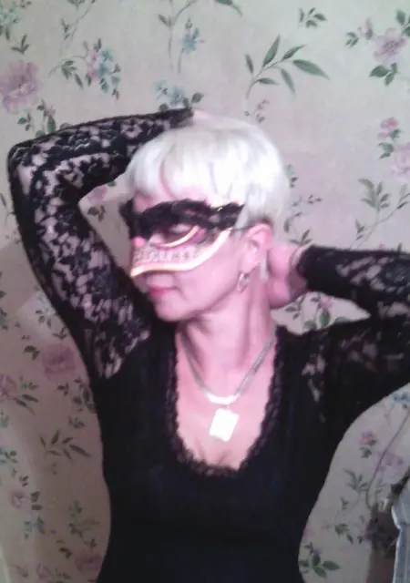 Я Натали, 47, знакомлюсь для приятного времяпровождения в Томске