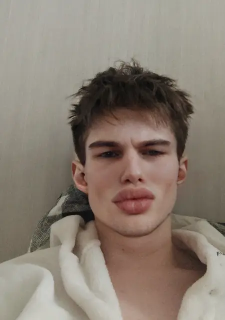 Егор из Брянска, ищу на сайте приятное времяпровождение